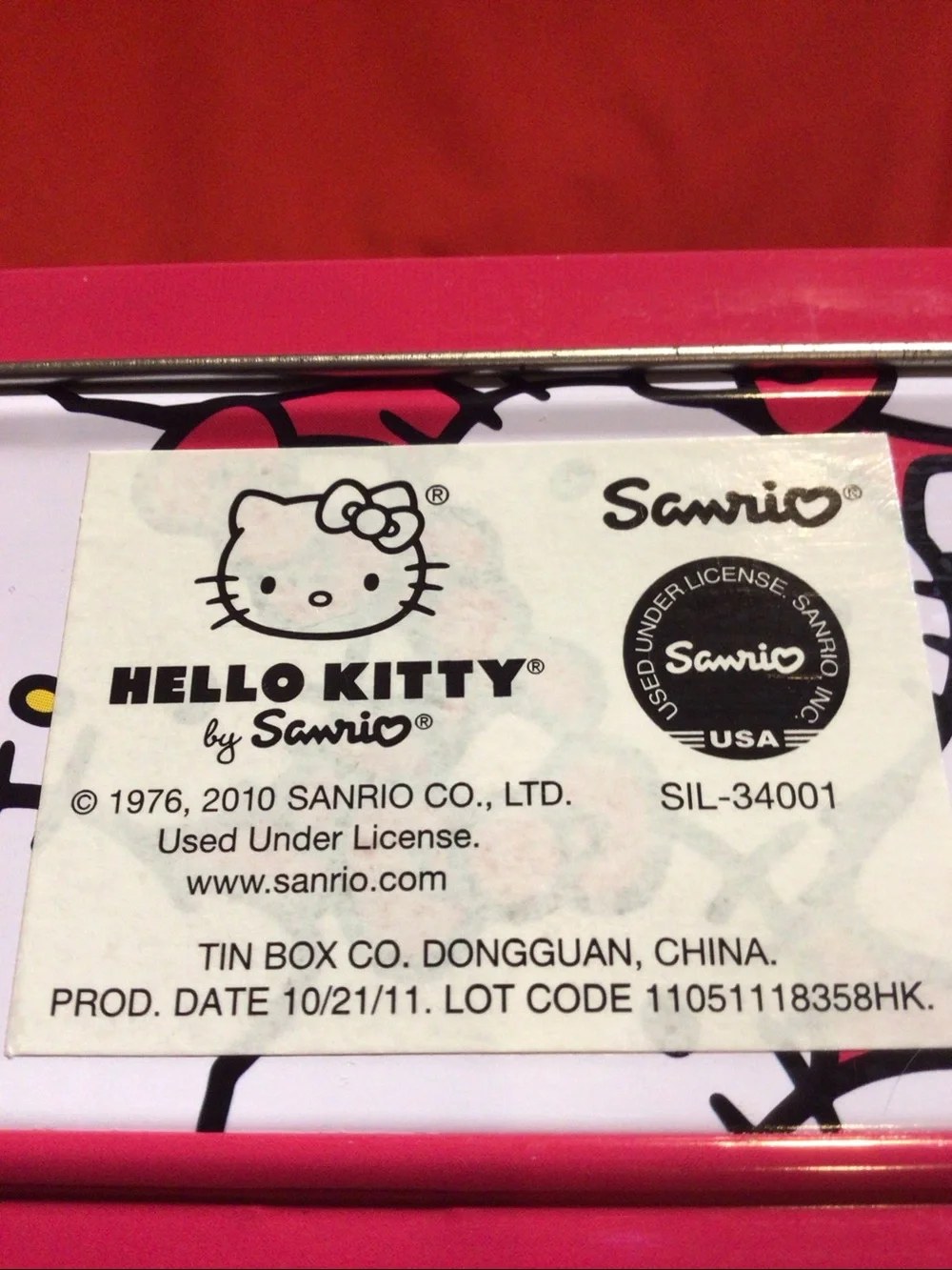 Sanrio Hello Kitty Birthday Cake Lunch Box